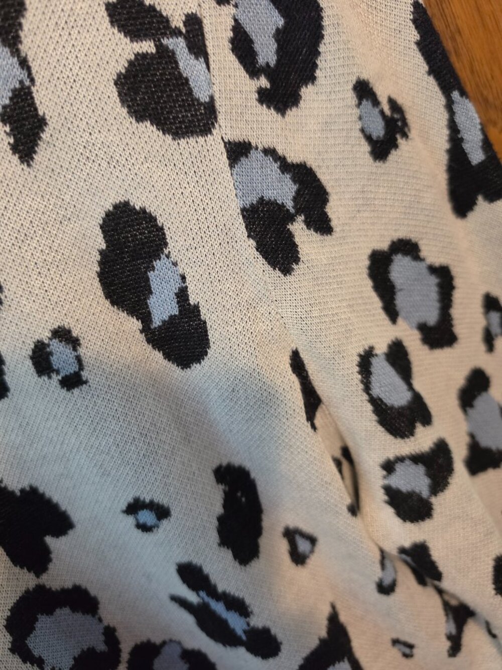 Chico's Lightweight Animal Print Pullover Sweater - Size 2 - Picture 3 of 5
